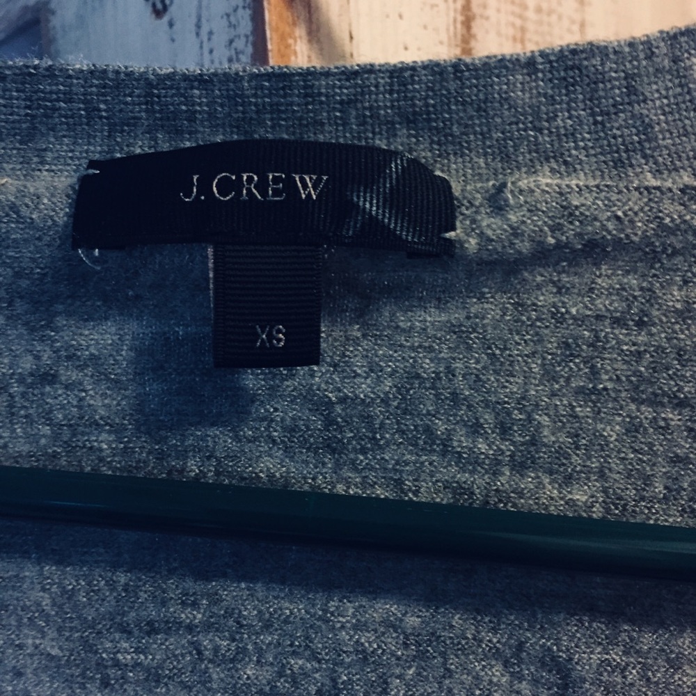 Button down sweater - Picture 2 of 3